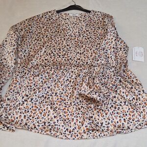 Spin Animal Print Cream Babydoll V-Neck Long Sleeve Blouse L
